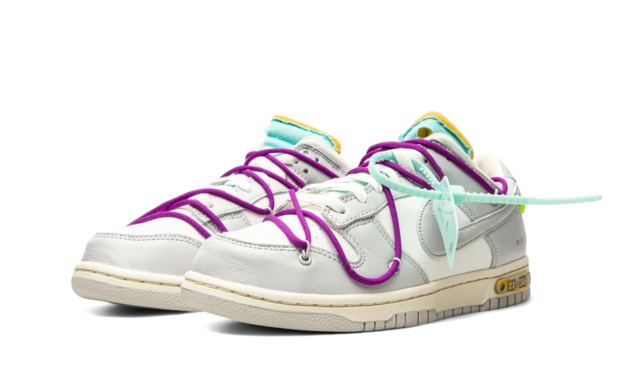 Nike® X Off-White® Dunk Low Lot 21