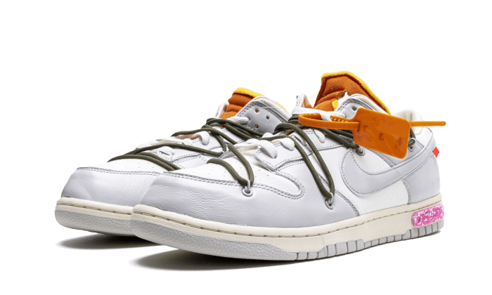 Nike® X Off-White® Dunk Low Lot 22