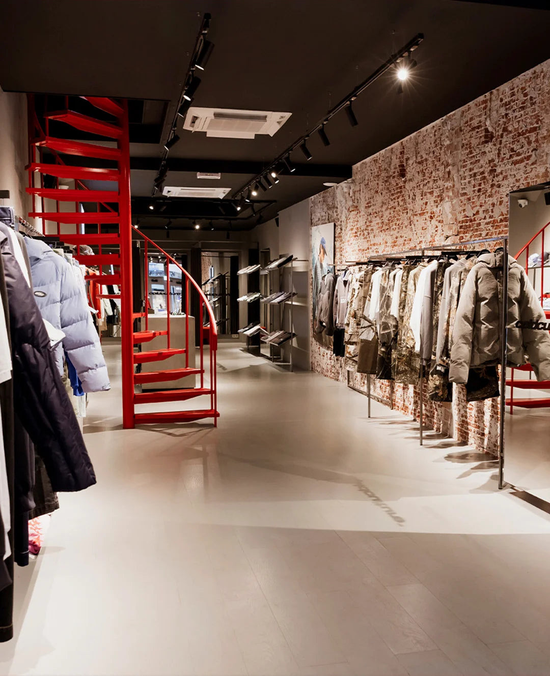 CLZTURE store
