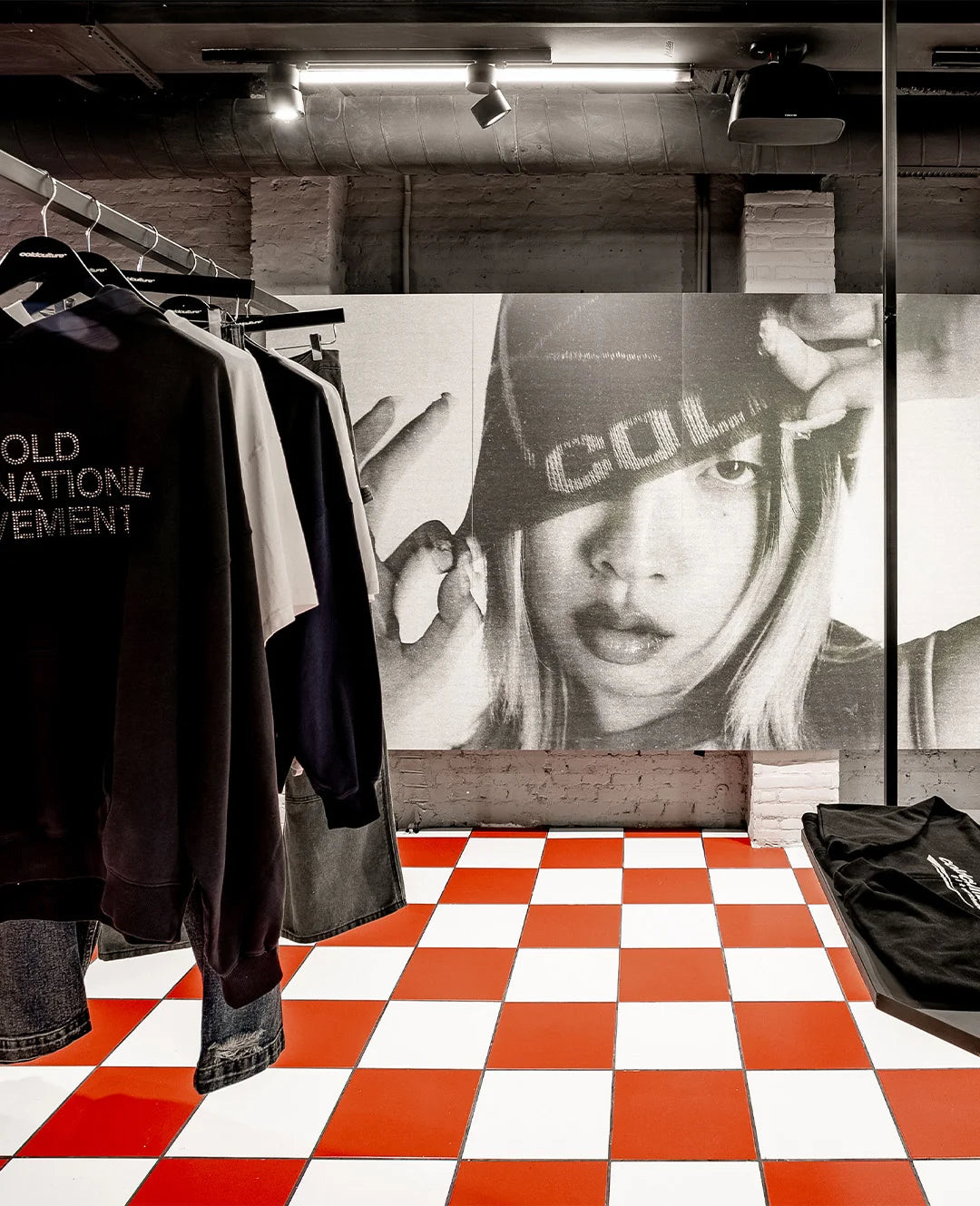 CLZTURE store